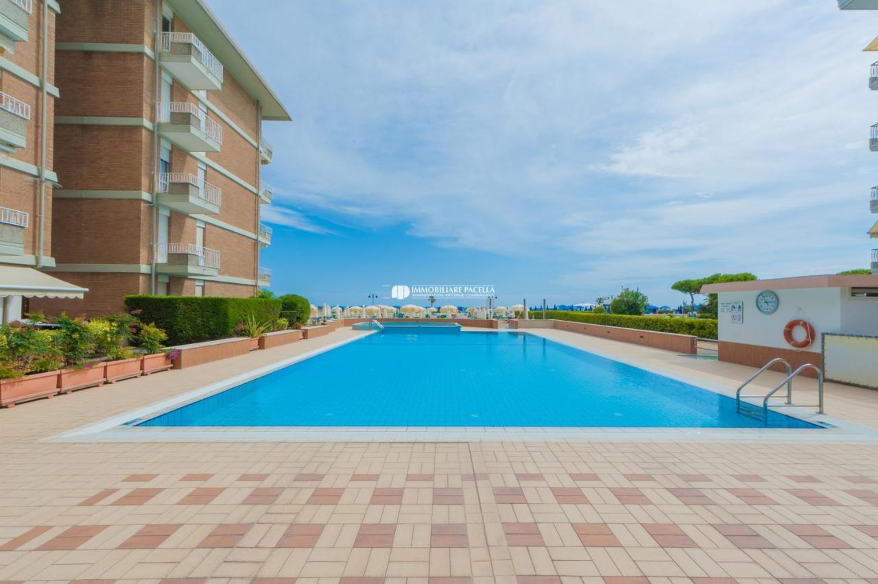 Residence Puerto Del Sol Immobiliare Pacella リド・ディ・イエゾロ エクステリア 写真