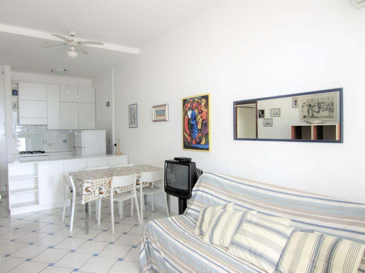 Residence Puerto Del Sol Immobiliare Pacella リド・ディ・イエゾロ エクステリア 写真